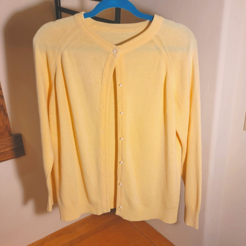 Yellow Vintage Button-UP Cardigan Longsleeve Sweater Top Spring Pastel